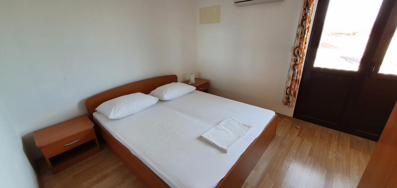 Apartments Duvnjak Omis Exterior photo